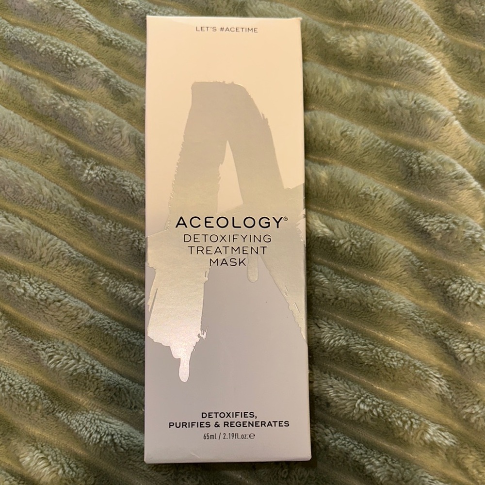 Silver Detoxifying Treatment Mask
